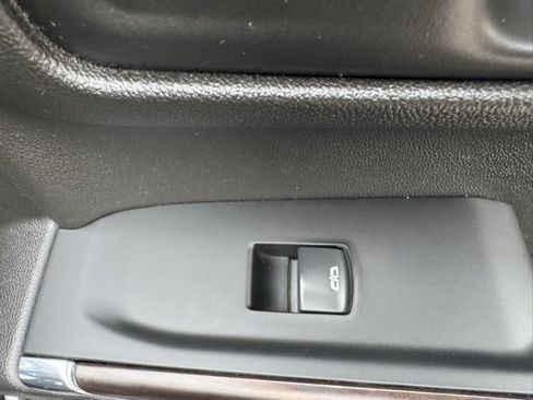 Used 2021 GMC Sierra 1500 SLT image 35