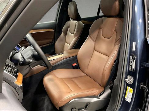 Used 2023 Volvo XC90 B6 Plus w/ Protection Package AWD/4WD image 21