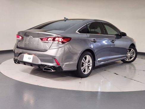 Used 2018 Hyundai Sonata Sport image 2