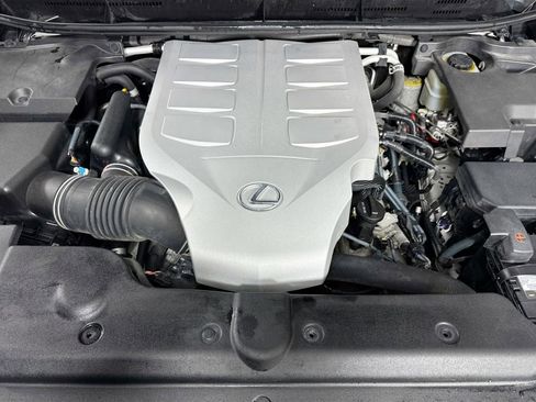 Used 2015 Lexus GX 460 image 40