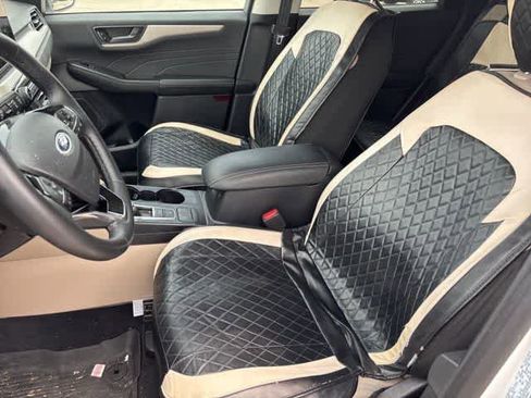 Used 2022 Ford Escape SE w/ Convenience Package FWD image 10