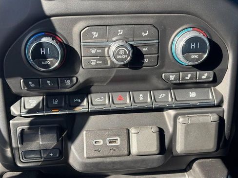 Used 2023 Chevrolet Silverado 3500 High Country image 23