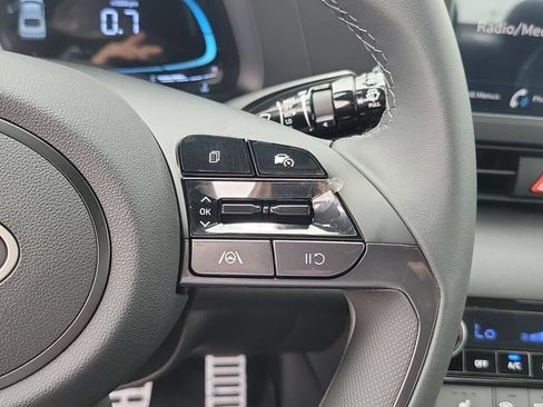 New 2026 Hyundai Elantra SEL Sport FWD image 8