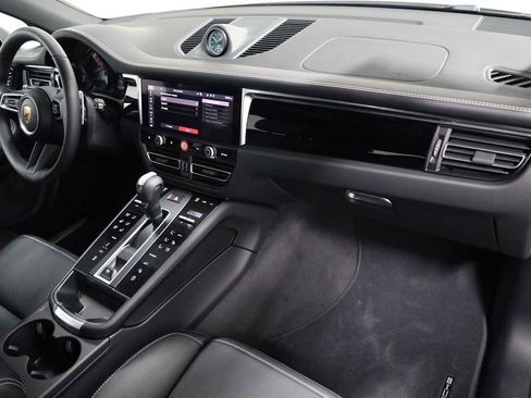 New 2026 Porsche Macan S image 6