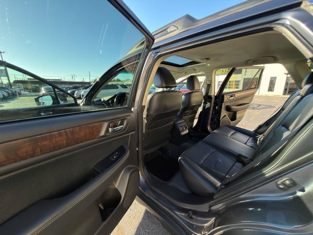 Used 2017 Subaru Outback 2.5i Limited AWD/4WD image 15