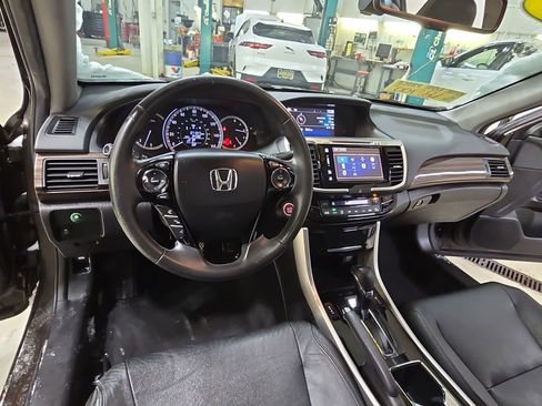 Used 2016 Honda Accord EX-L image 16