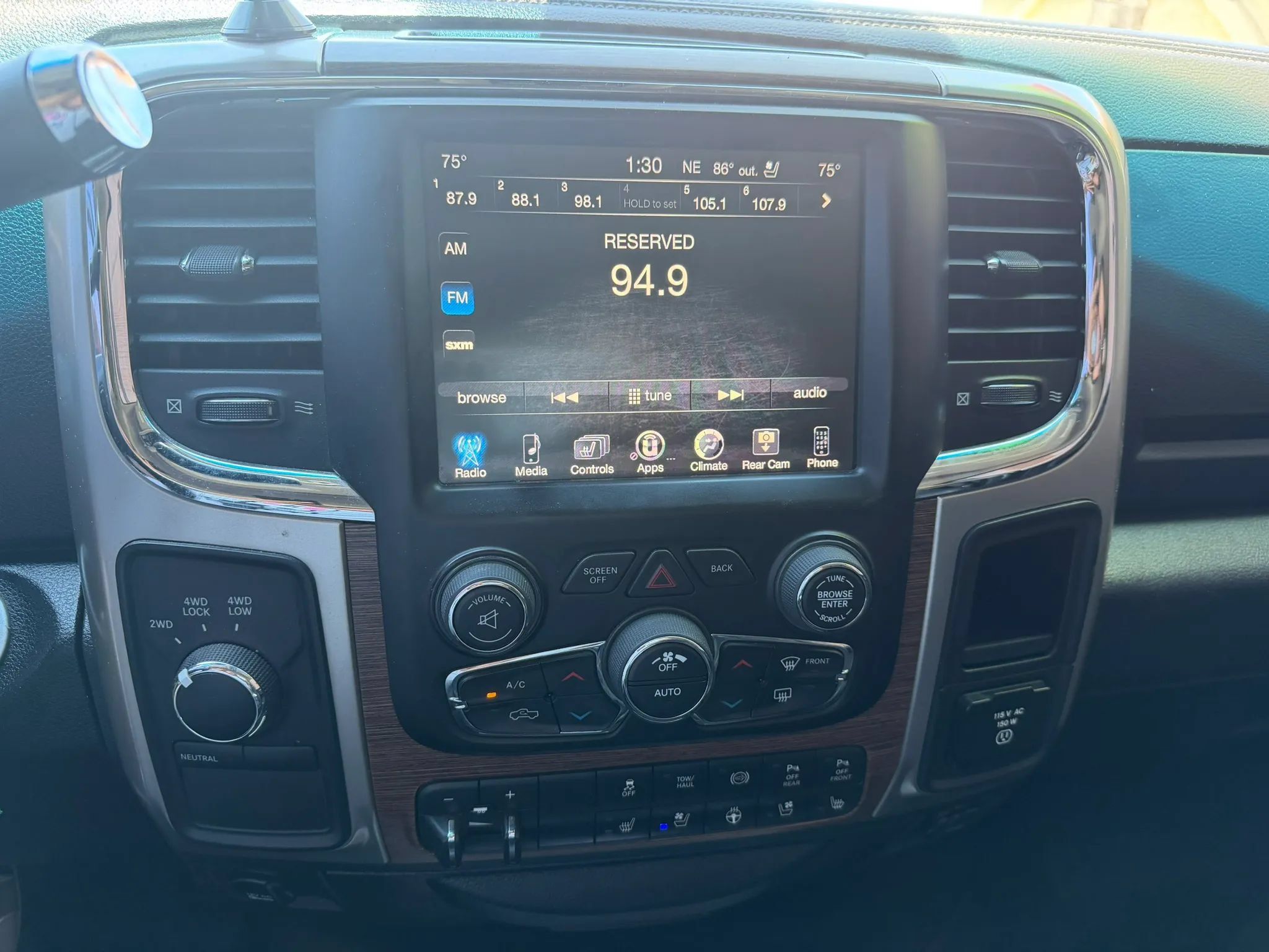 Used 2017 RAM 2500 Laramie AWD/4WD image 17