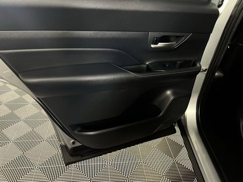 Used 2025 Toyota Grand Highlander AWD image 29