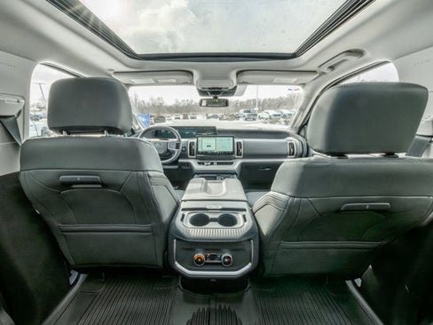 New 2026 Ford Expedition Active AWD/4WD image 16