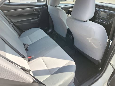 Used 2016 Toyota Corolla L image 18