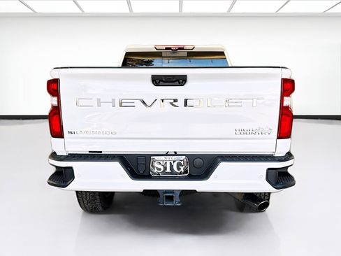 Used 2022 Chevrolet Silverado 3500 High Country image 5