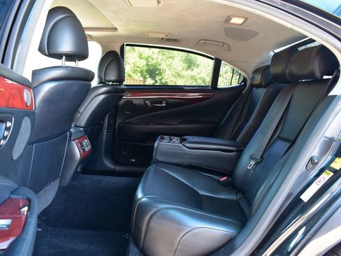 Used 2011 Lexus LS 460 L w/ Rear Seat Upgrade Pkg AWD/4WD image 19