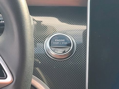 Used 2023 Mercedes-Benz C 300 4MATIC Sedan image 20