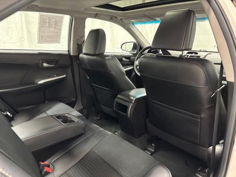 Used 2014 Toyota Camry SE FWD image 53