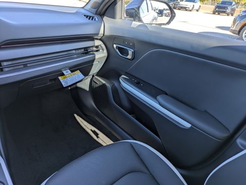 New 2025 Kia K4 GT-Line Turbo image 44