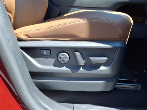 New 2025 Nissan Armada Platinum Reserve image 37