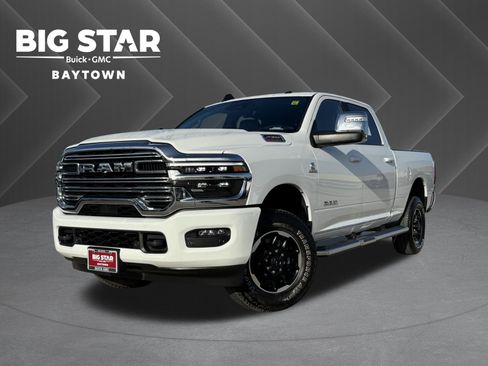 Used 2025 RAM 2500 Laramie AWD/4WD image 1