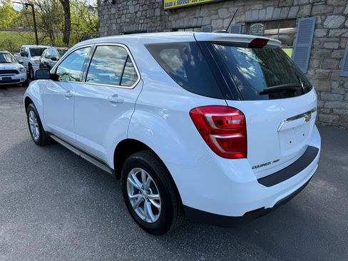 Used 2017 Chevrolet Equinox LS AWD/4WD image 4