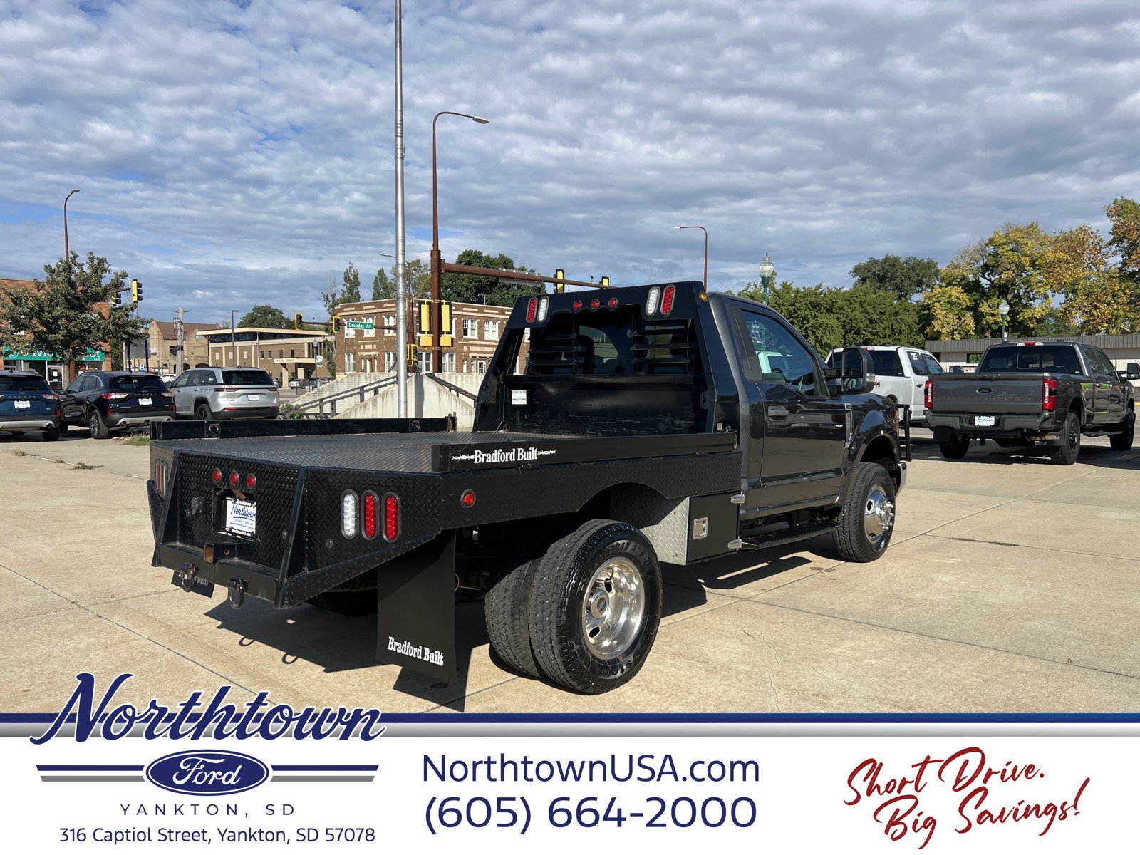 Used 2017 Ford F350 XLT w/ XLT Value Package AWD/4WD image 8