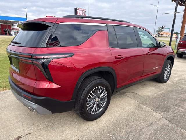 Used 2026 Chevrolet Traverse LT FWD image 9