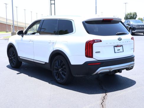 Used 2020 Kia Telluride SX w/ Towing Package FWD image 7