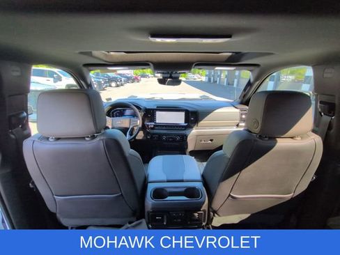 Used 2024 Chevrolet Silverado 2500 ZR2 w/ Technology Package AWD/4WD image 22