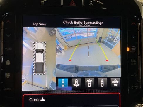 Used 2019 RAM 2500 Laramie w/ Black Appearance Package image 20