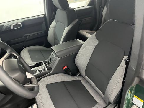 New 2025 Ford Bronco 4-Door AWD/4WD image 18
