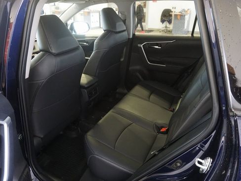 Used 2025 Toyota RAV4 XLE Premium image 22