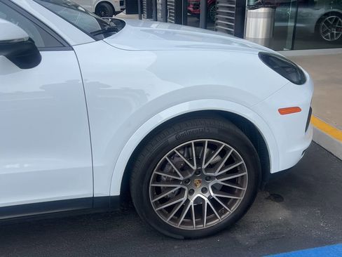 Certified 2023 Porsche Cayenne image 26