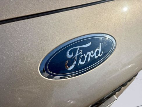 Used 2020 Ford Escape SE FWD image 11