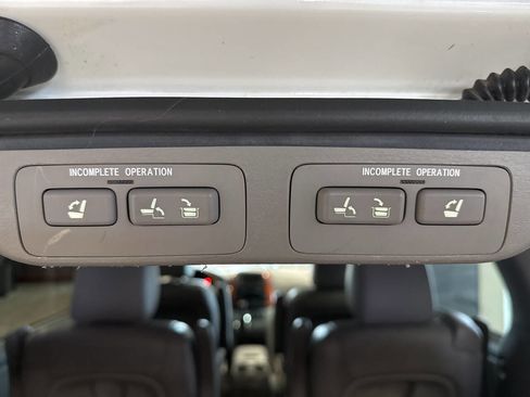 Used 2009 Toyota Sienna XLE Limited image 50