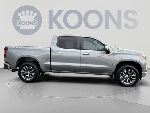 Used 2023 Chevrolet Silverado 1500 LT AWD/4WD image 8