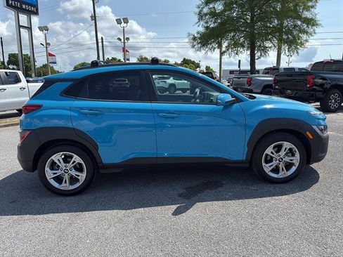 Used 2023 Hyundai Kona SEL FWD image 4