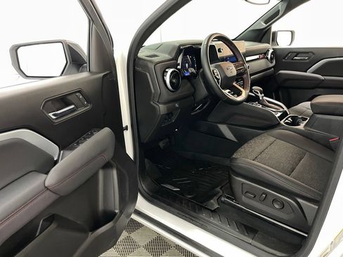 Certified 2023 Chevrolet Colorado Z71 w/ Z71 Convenience Package 2 AWD/4WD image 22