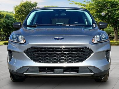 Certified 2022 Ford Escape SE w/ Cold Weather Package