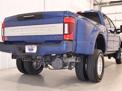 Certified 2022 Ford F350 Platinum AWD/4WD image 7