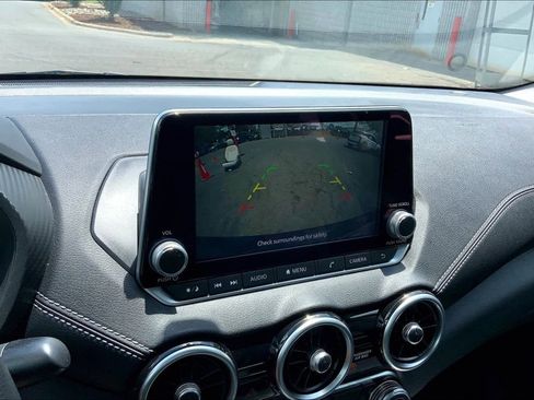 Used 2023 Nissan Sentra SV FWD image 9