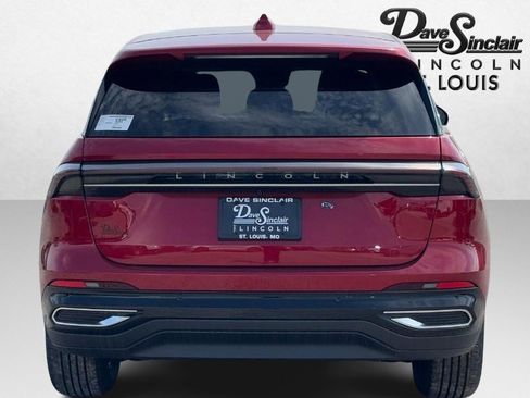 New 2026 Lincoln Nautilus Premier image 4