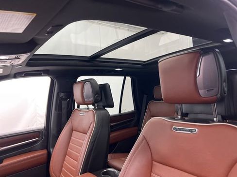 Certified 2023 GMC Yukon Denali Ultimate AWD/4WD image 22