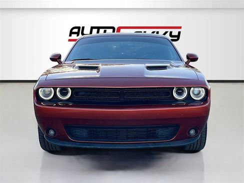 Used 2021 Dodge Challenger SXT w/ Blacktop Package image 2