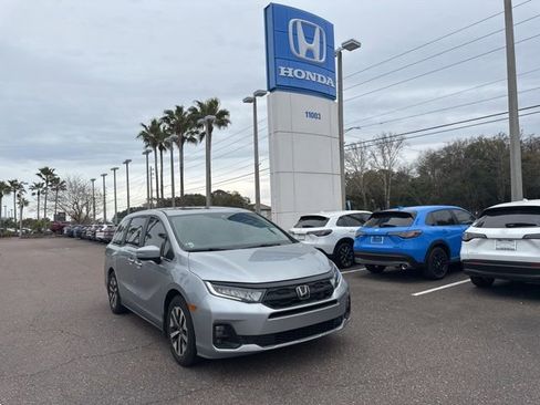 Used 2025 Honda Odyssey EX-L image 10