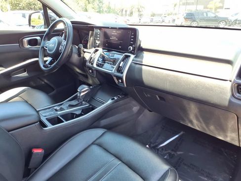 Certified 2023 Kia Sorento S w/ Panoramic Sunroof Package FWD image 12