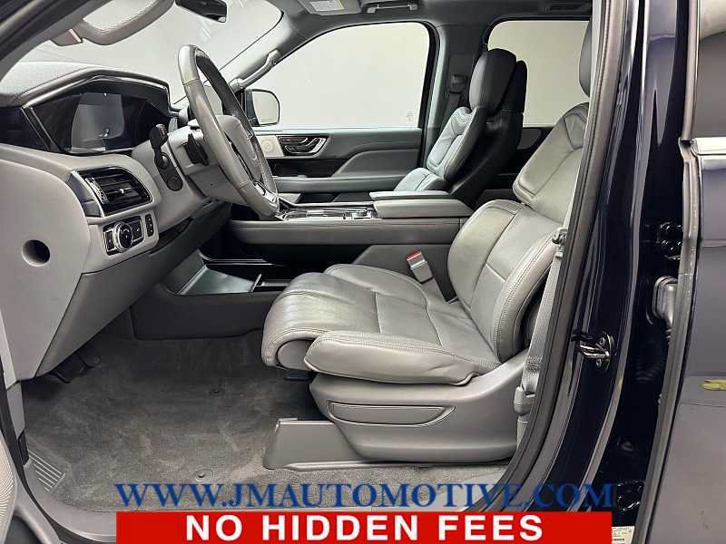 Used 2021 Lincoln Navigator Reserve w/ Luxury Package AWD/4WD image 13