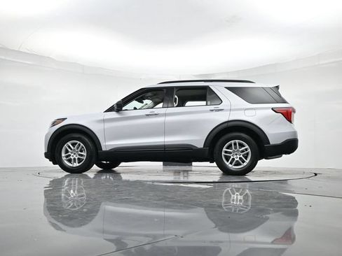 Used 2026 Ford Explorer Active RWD image 37