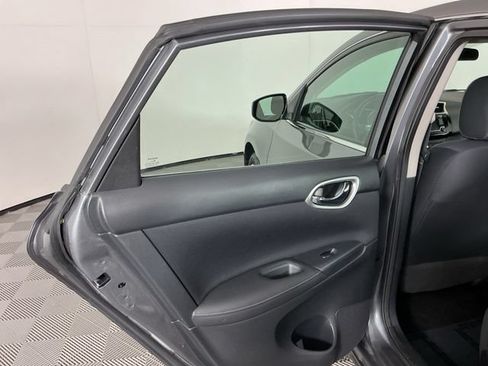 Used 2017 Nissan Sentra SV FWD image 23