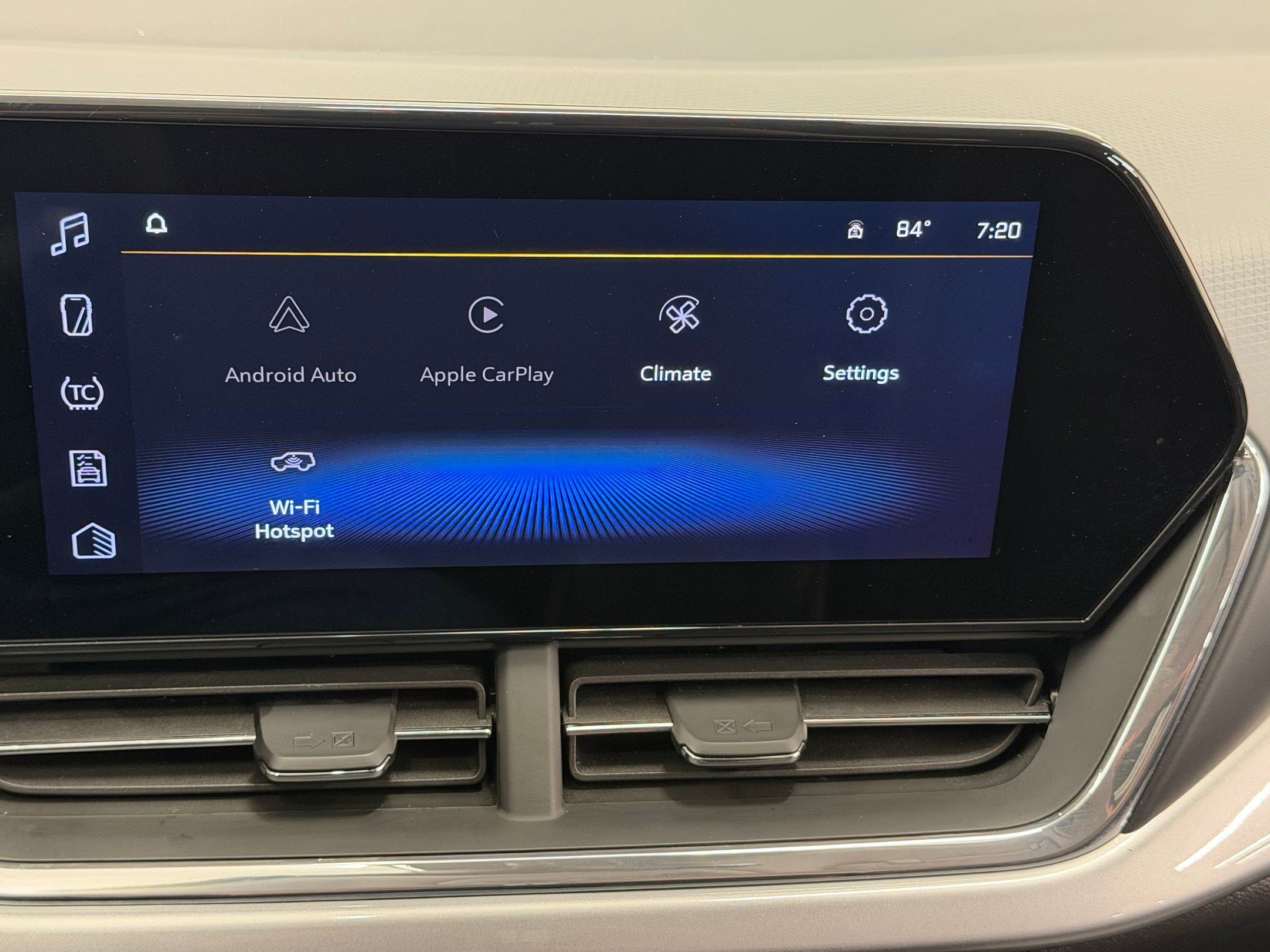 Used 2025 Chevrolet Trax LT FWD image 21