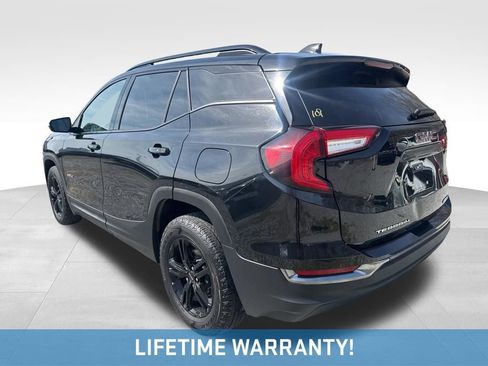 Used 2023 GMC Terrain AT4 image 4