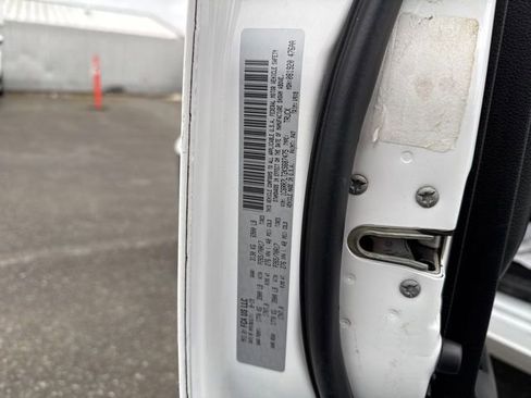 Used 2019 RAM 1500 Classic SLT AWD/4WD image 28