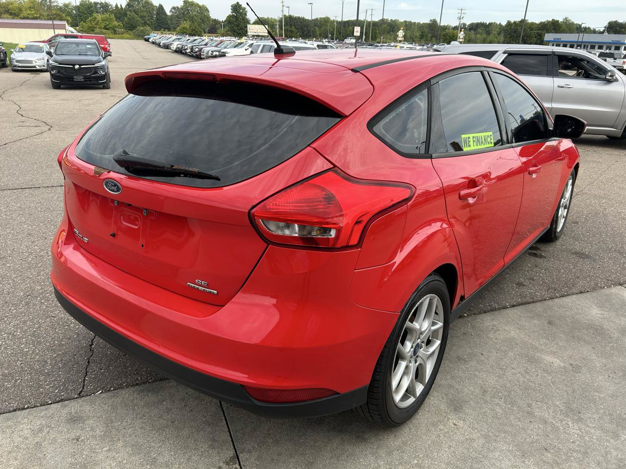 Used 2015 Ford Focus SE w/ Equipment Group 201A FWD image 5